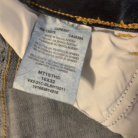 Wrangler - Picture 3 of 5